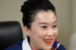 畢<em>楠</em>——川航英雄機組乘務(wù)員