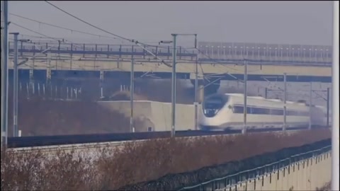 <em>最美</em>鐵路人物—高寒高鐵動車組<em>司機(jī)</em>—邢云堂