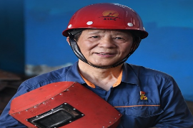 “<em>七一</em><em>勛章</em>”獲得者艾愛國：當(dāng)工人就要當(dāng)一個好工人