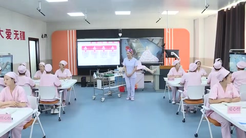 <em>微</em><em>課</em>：助產(chǎn)<em>專業(yè)</em>《正常分娩期婦女<em>的</em><em>護理</em>—學生練習教師規(guī)范示教》