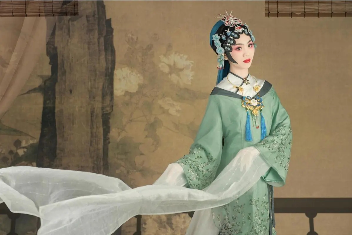 <em>戲曲</em><em>表演</em><em>專(zhuān)業(yè)</em>：《身段（四）》<em>課程</em><em>思</em><em>政</em><em>案例</em>