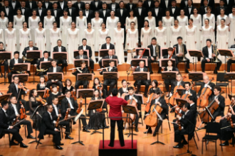 <em>高職</em><em>美育</em><em>課程</em>思政建設(shè)<em>的</em>思考<em>與</em>實踐<em>以</em>合唱<em>藝術(shù)</em>體驗坊教學(xué)<em>為</em><em>例</em>
